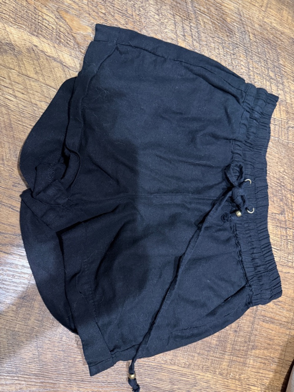 LOVE TREE Black Elastic Waist Shorts-Size M